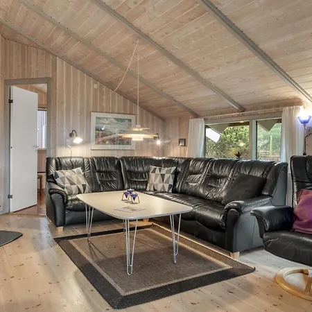 Vivan - 3-8km From The Sea By Interhome Tagholm