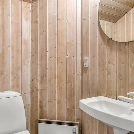Vivan - 3-8km From The Sea By Interhome