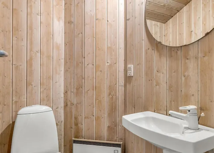 Сasa de vacaciones Vivan - 3-8km From The Sea By Interhome