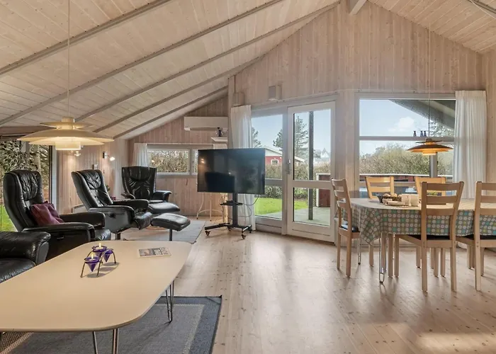 Vivan - 3-8km From The Sea By Interhome * Tagholm